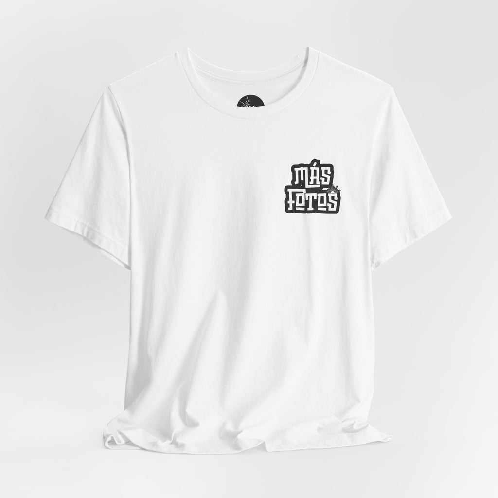 Más Fotos - Unisex Logo Tee