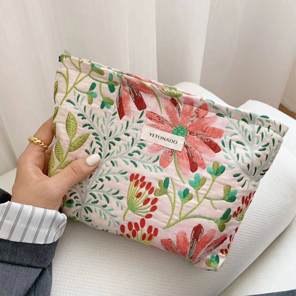 Gerbera Flower Cosmetic Bag