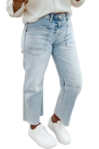 Ember Frayed Light Wash Jeans