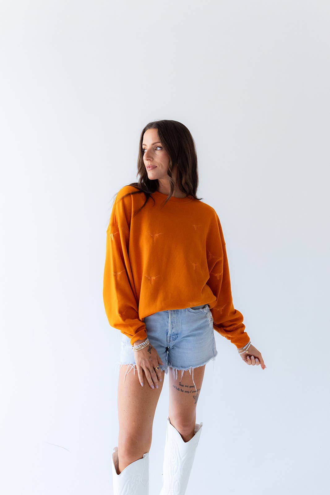 Ava Texas Ritter Lantern Sleeve Crew