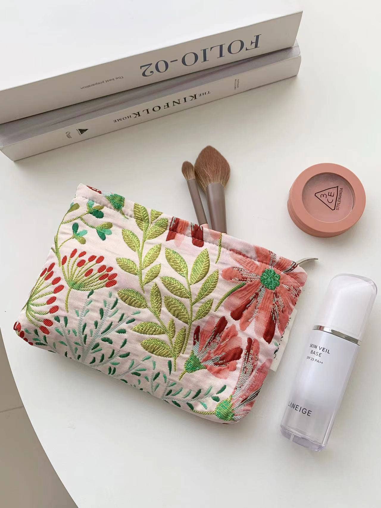 Gerbera Flower Cosmetic Bag