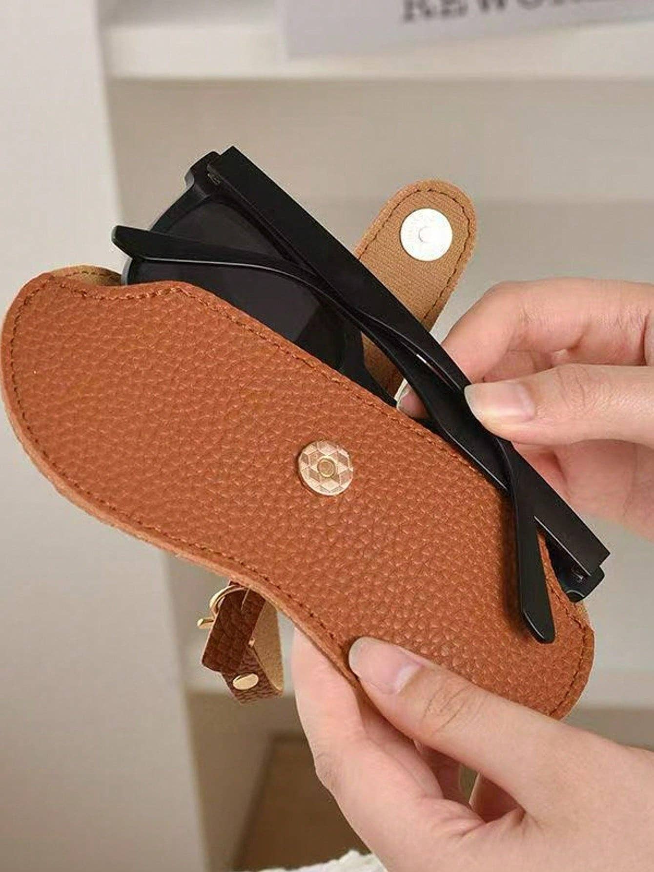 Portable Glasses Storage Case